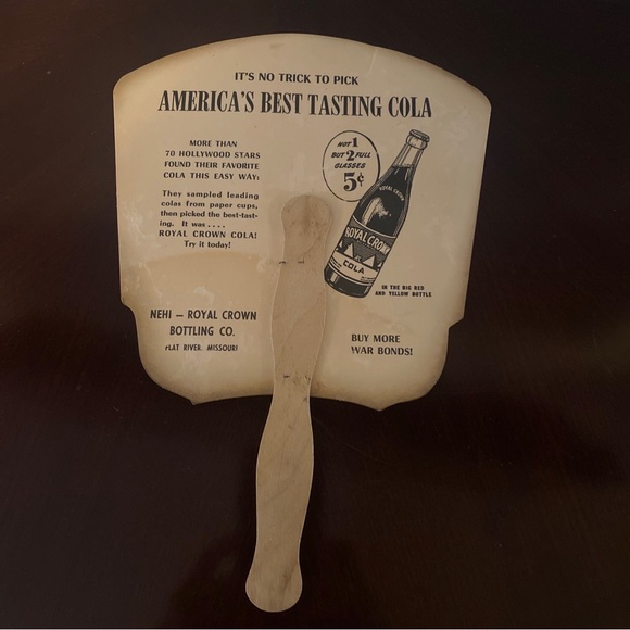 VINTAGE RC COLA ROYAL CROWN SODA SHIRLEY TEMPLE AD FAN WWII 1940's - Picture 3 of 4